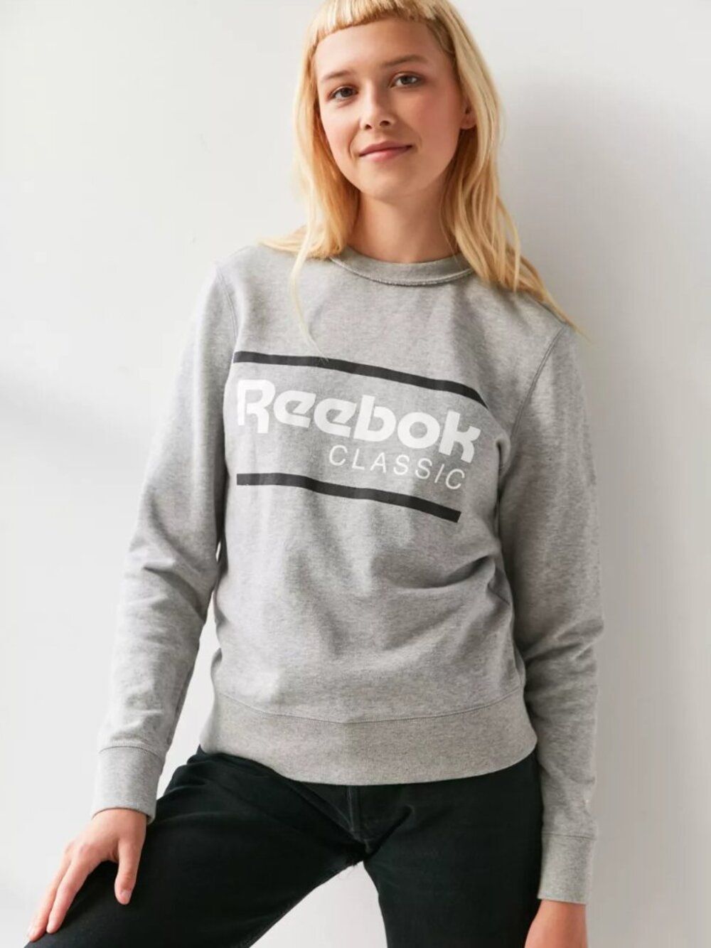 XS Reebok Classic Gray Crewneck Sweatshirt Athleisure Workout Gym UO exclusive 9